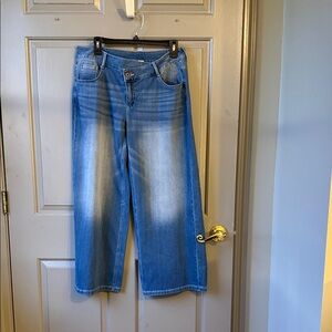 Wide Leg Women's Jeans in Light Blue Wash